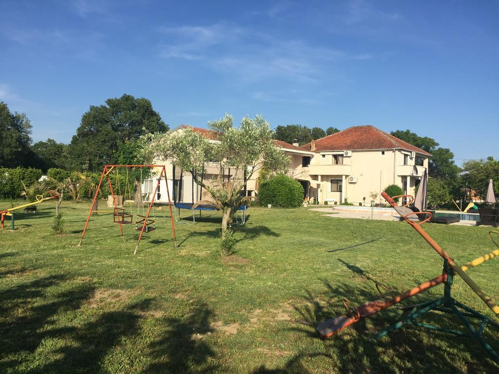 Apartments Ada Bojana Ulcinj Bagian luar foto